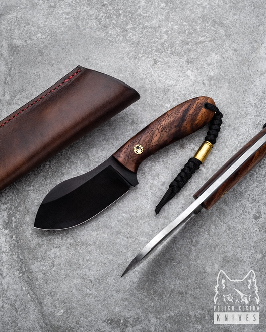 HUNTING KNIFE BLACK PEARL 3 TD WITH A BROWN LEATHER SHEATH ML