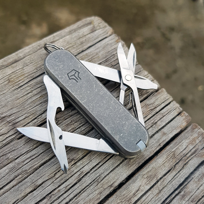 Victorinox Rambler 58mm with mounted titanium scales 