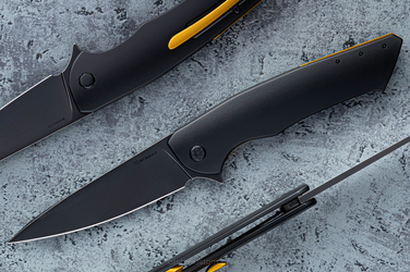 FOLDING KNIFE FOLDER SLIM #0529 MAGNACUT DLC HERMAN KNIVES