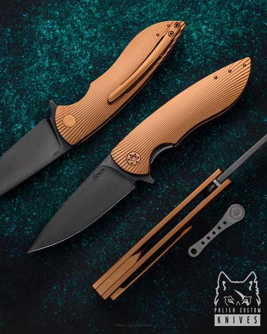 FOLDING KNIFE FOLDER MICRO STING 100 M398 DLC HERMAN KNIVES