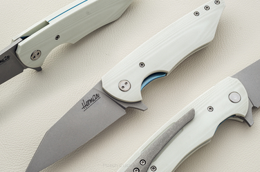 KNIFE VESPERTILIO WHITE FLIPPER  HERMAN