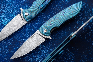 FOLDING KNIFE FOLDER STING #0920 DAMASTEEL BLACK TIMASCUS FULL DRESS HERMAN KNIVES