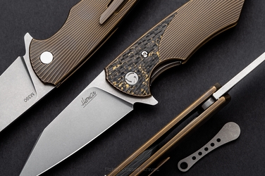 FOLDING KNIFE VESPERTILIO 15 M390 HERMAN