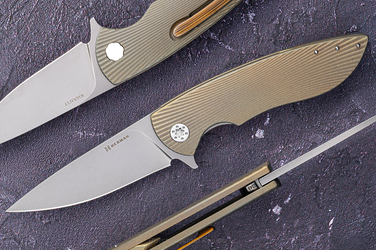 FOLDING KNIFE FOLDER MICRO STING #0349 MAGNACUT HERMAN KNIVES