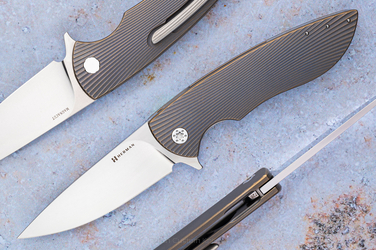FOLDING KNIFE FOLDER STING #0726 MAGNACUT HERMAN KNIVES