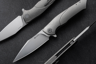 FOLDING KNIFE FOLDER BEE #0196 MAGNACUT HERMAN KNIVES