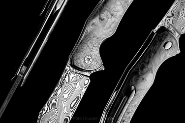 FOLDING KNIFE FOLDER MANTIS 1 OF 1 ENGRAVED BY MT.CHIMWAI "RABBITS" ( C0001 ) HERMAN KNIVES
