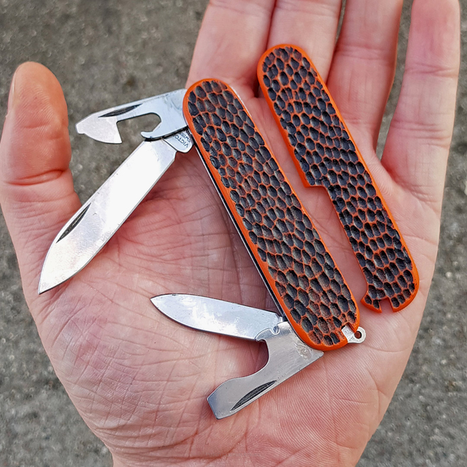 Scales for 84mm Victorinox SAK G10 Toxic 290
