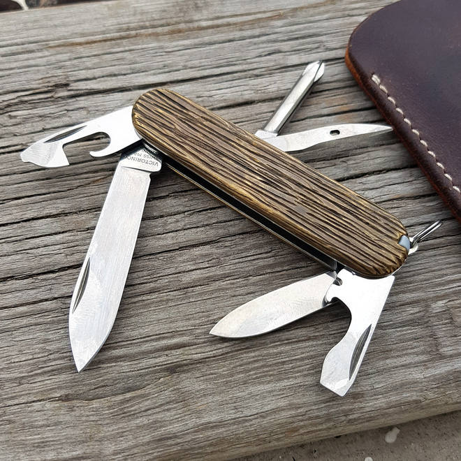 Custom Victorinox Small Tinker 84mm with brass scales and leather pouch 162