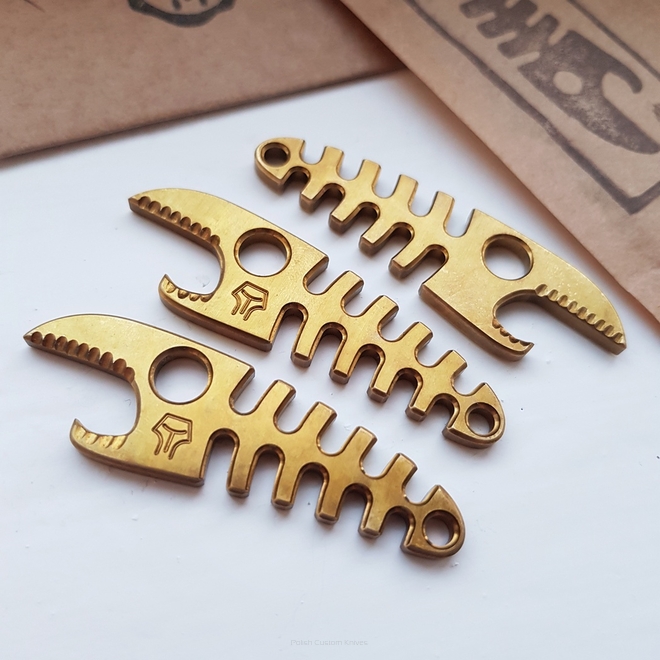 Tactical Fish Brass 346 Woro Knives