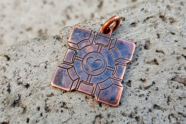 Pendant "Companion Cube" 187