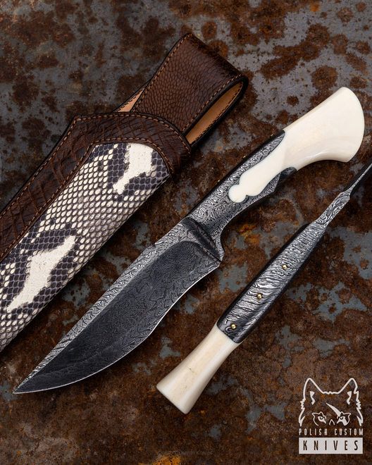 PERSIAN FIGHTER KEYHOLE MICHO COLLECTOR'S KNIFE
