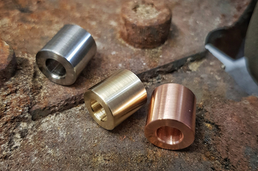 "Raw metal" - Set of three beads Titanium + Copper+Brass 226