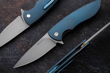 FOLDING KNIFE FOLDER STING #0803 MAGNACUT HERMAN KNIVES