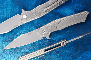 FOLDING KNIFE FOLDER BEE #0231 MAGNACUT HERMAN KNIVES