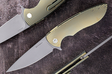 FOLDING KNIFE FOLDER STING #0778 MAGNACUT HERMAN KNIVES