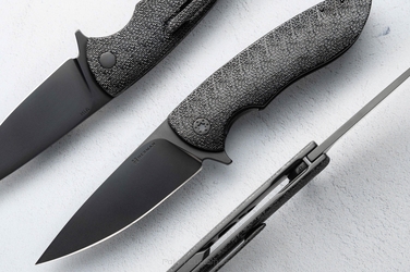 EXCLUSIVE SET 7: HERMAN KNIVES STING DLC #0647 AND EPIKA DLC #0195