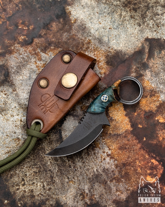 NECK KNIFE SUŁTAN STABILIZED WOOD PIN BLUE