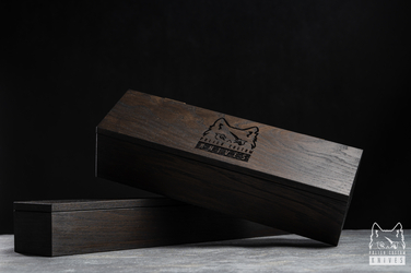 SMALL OAK WOODEN BOX FOR HUNTING KNIFE 1