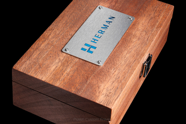 DEDICATED BOX FOR HERMAN BEE KNIFE HERMAN KNIVES