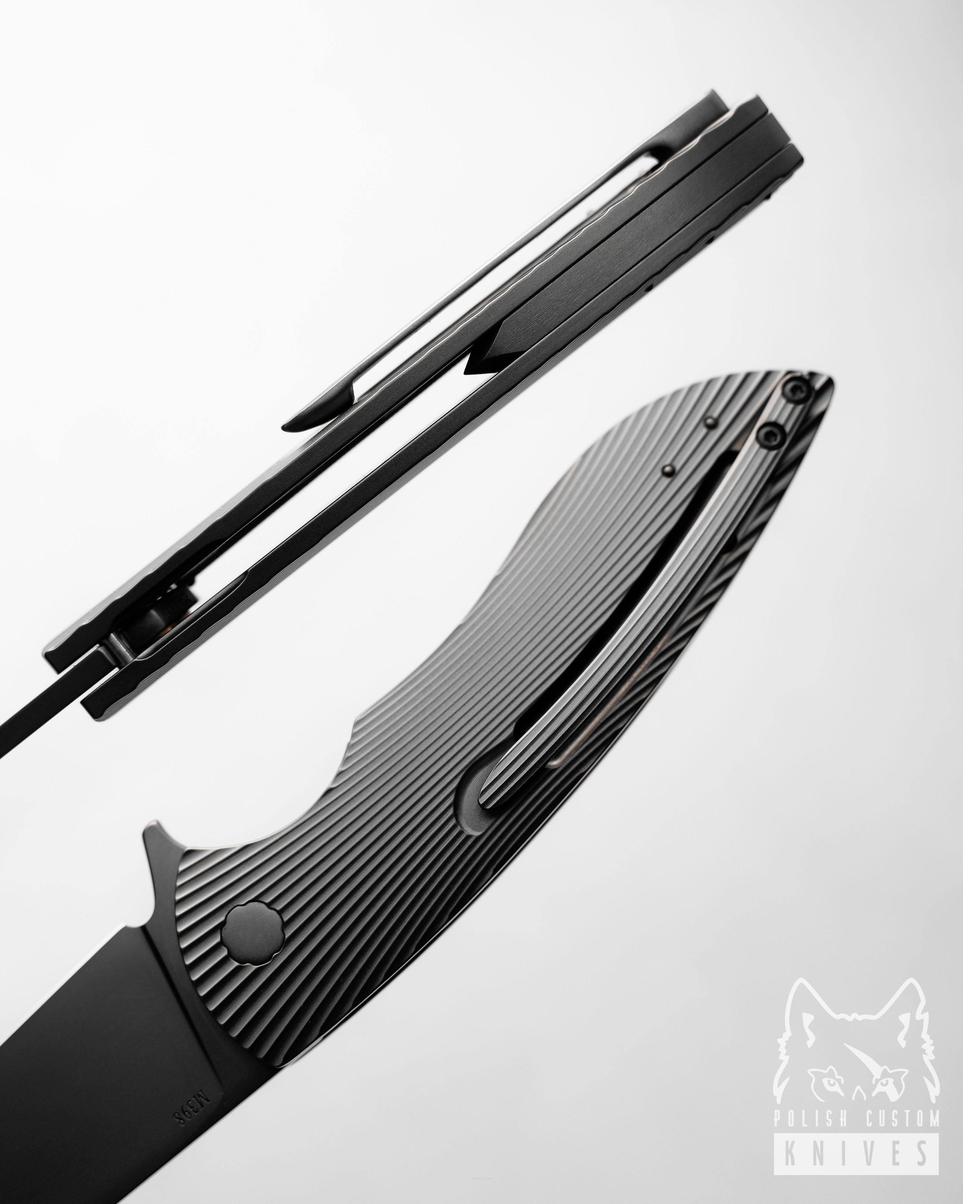 Buy FOLDING KNIFE FOLDER STING 562 M398 DLC HERMAN KNIVES